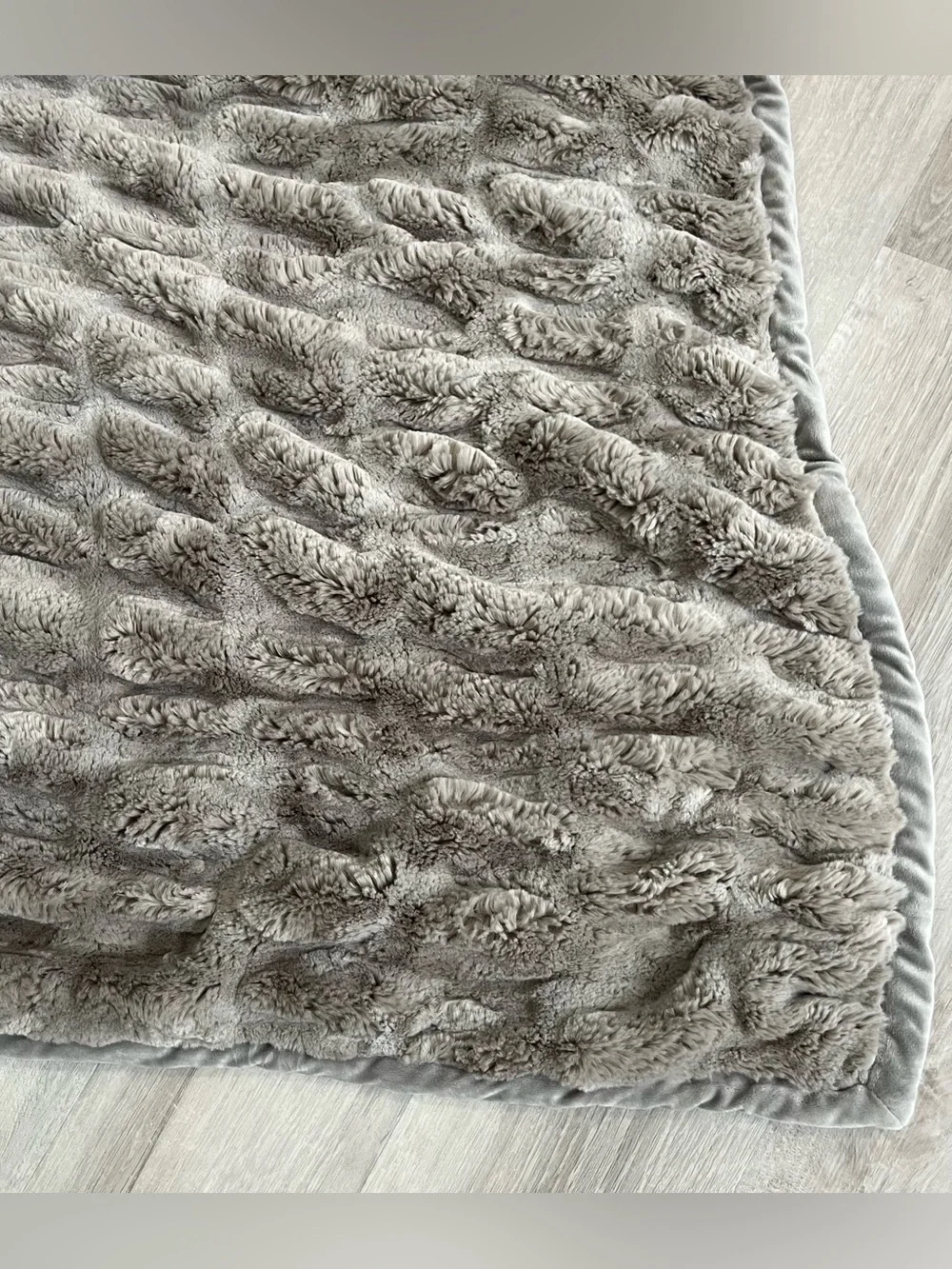 Pottery Barn Ruched Faux Fur Throw Gray 60x80 Oversized Blanket Soft Cozy Luxury
